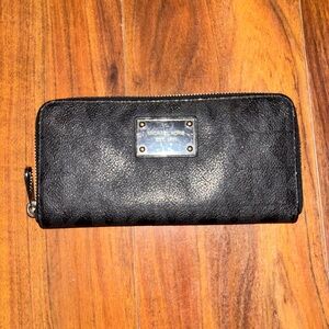 Michael Kors Black Leather Zip Wallet
